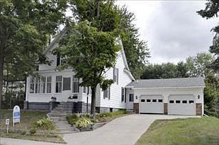 1st image of 3072 Locke Ave SW