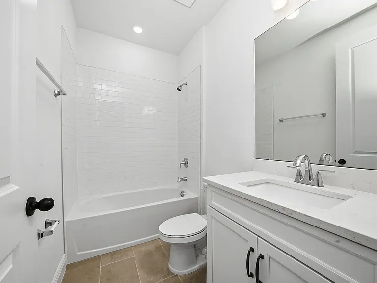 9877 Peebles St — Photo 16