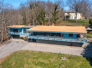 404 Fairmount Dr, Madison, IN 47250