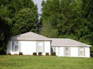 5841 Brookway Dr, Winston Salem, NC 27105