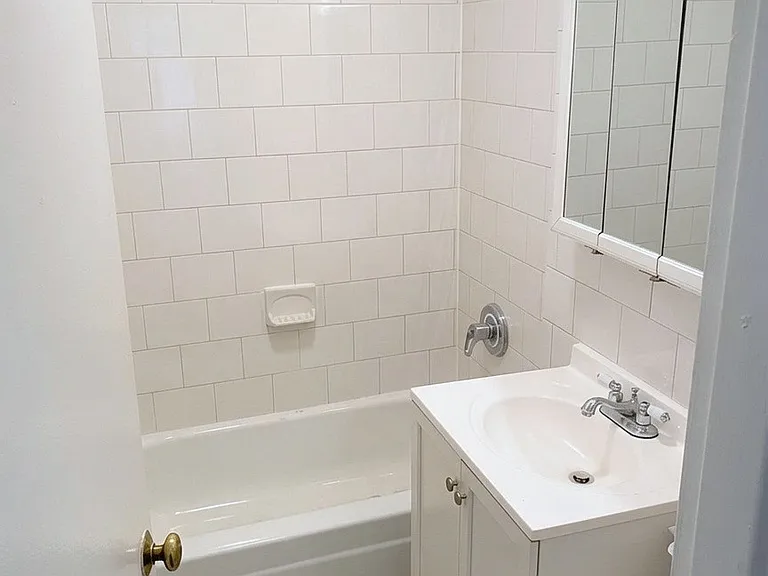 520 E 84th St #1A — Photo 5