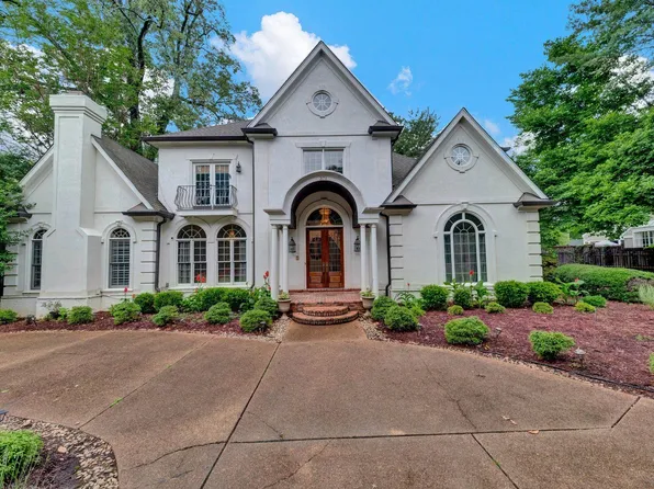 371 Cherry Cir W, Memphis, TN 38117