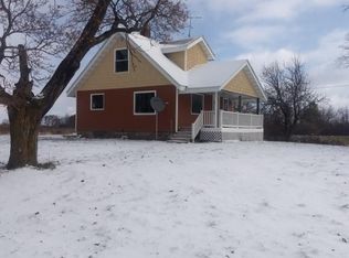 3425 E Stevenson Lake Rd, Clare, MI 48617