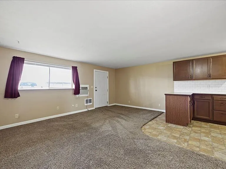 800 N Irving St #3 — Photo 8