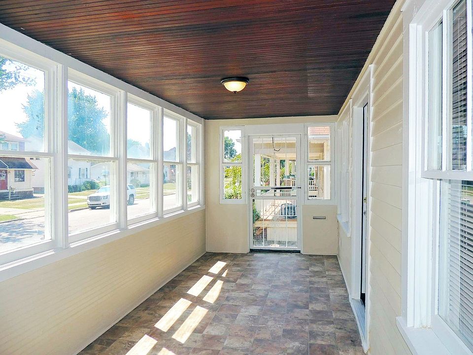 1st image of 19071 Monterey Ave