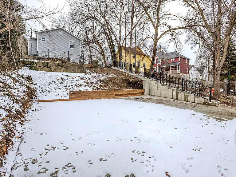 716 Coit Ave NE — Photo 31