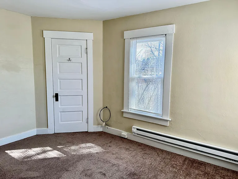 21 N 16th St #B — Photo 15