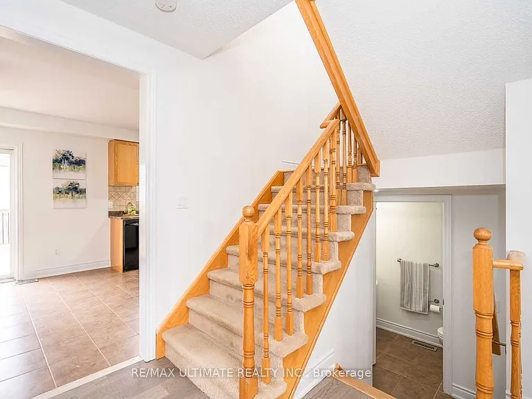 217 Marilyn St — Photo 7