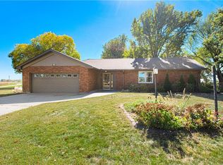 24100 Arnoldsville Rd, Dearborn, MO 64439