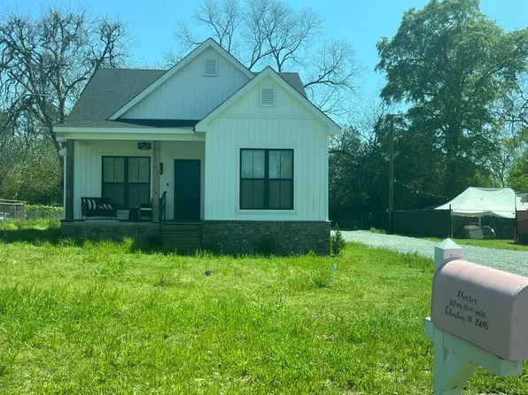 207 11th St N, Clanton, AL 35045