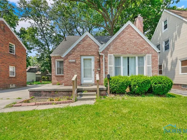3517 Douglas Rd, Toledo, OH 43606