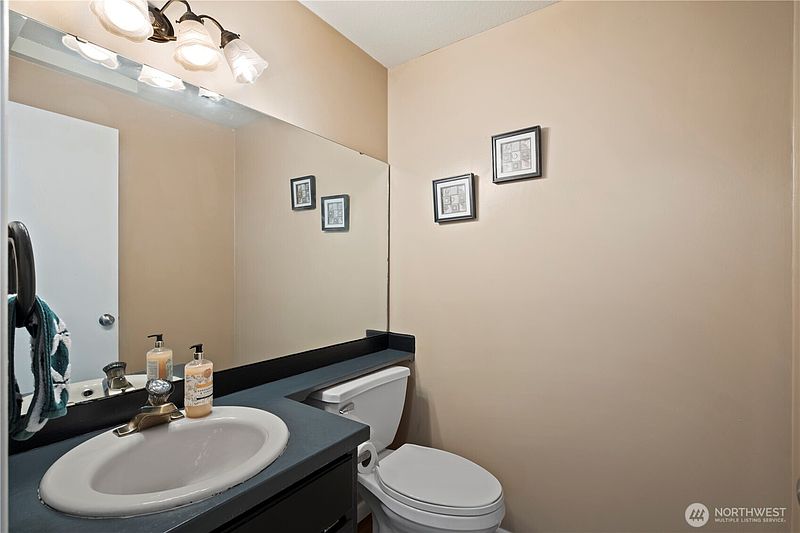 5th image of 8906 10th Drive SE