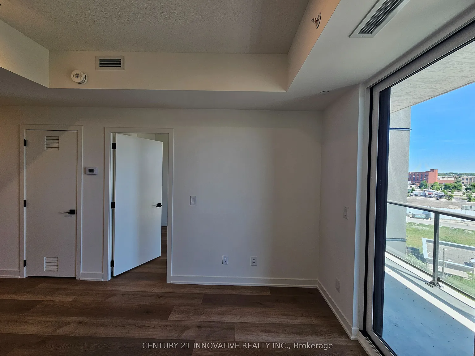 1 bed, $1,300 — Photo 2