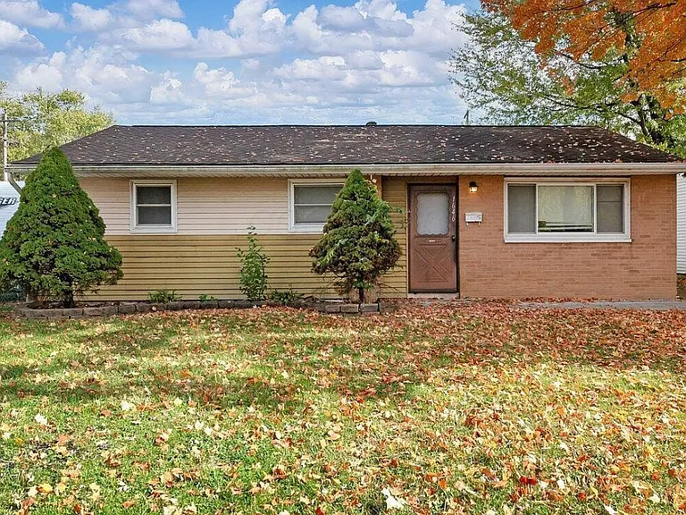 1646 Wilton Dr — Photo 1