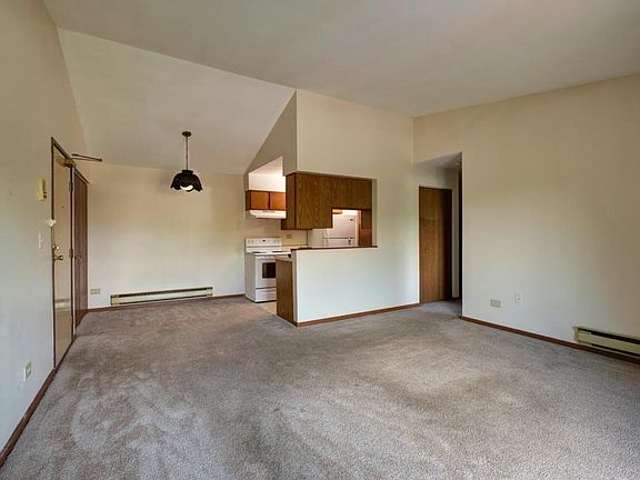 Top floor Cathedral Ceilings