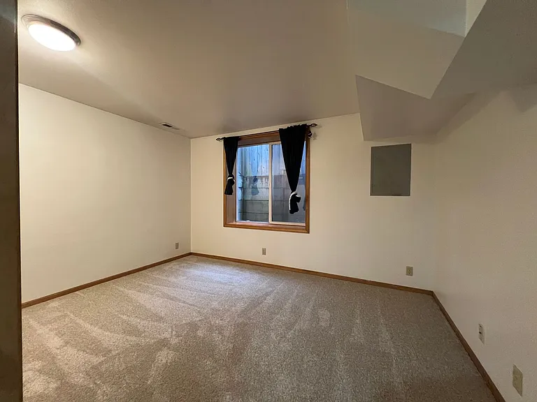 829 Blueberry Ln — Photo 15