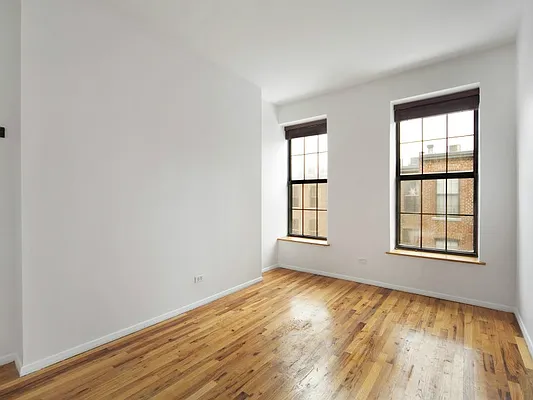 Sold by Sotheby's International Realty | media 18