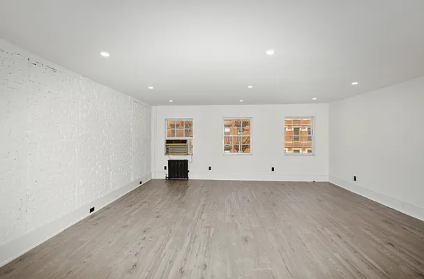 Sold by Compass | media 4