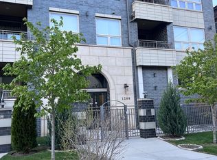 1208 E 64th St #1B, Chicago, IL 60637