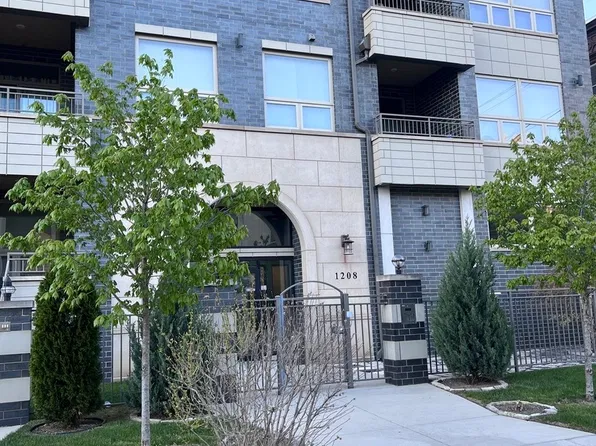 1208 E 64th St #2A, Chicago, IL 60637