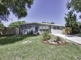 9000 94th St, Seminole, FL 33777