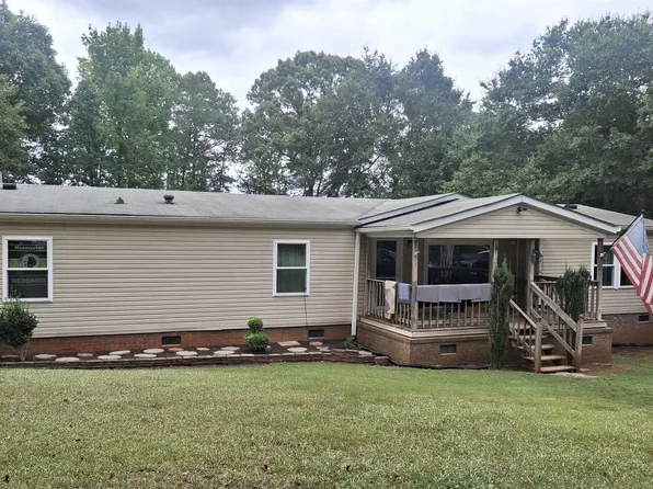26 Preakness Ct, Greer, SC 29651