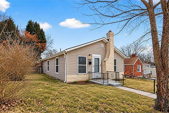 3 bed, 1404 sqft, $1,350 — Photo 3