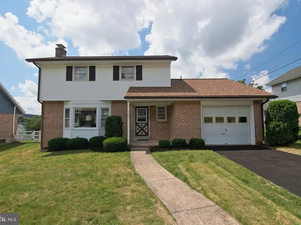 326 Holland St, Shillington, PA 19607