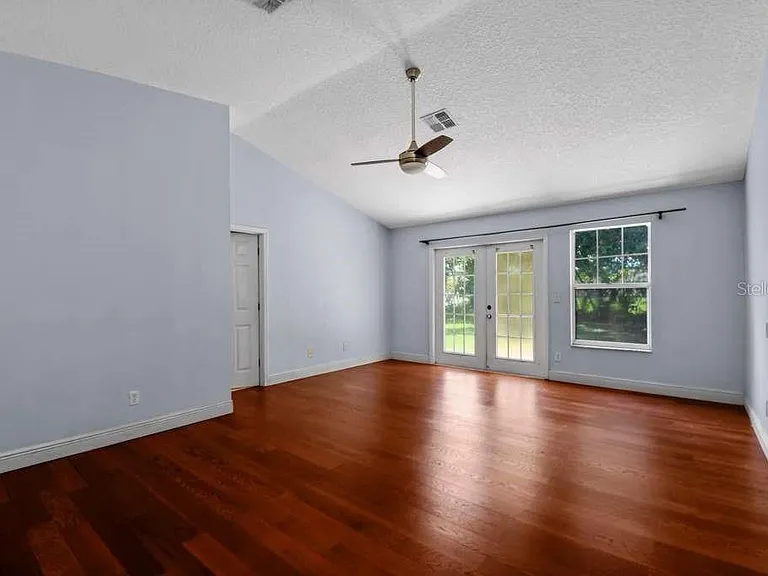 2396 Nightingale Ln — Photo 14