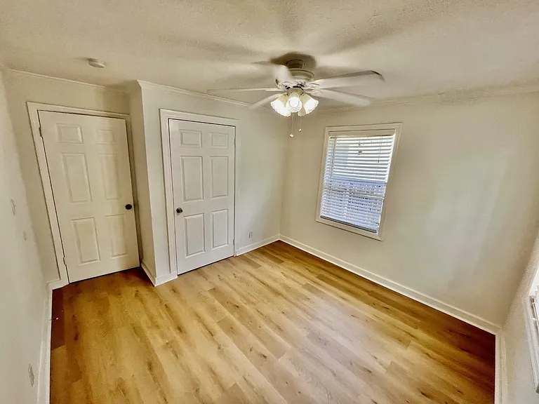 534 Lafayette St — Photo 15