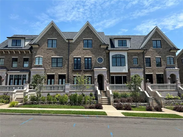 128 Gay Ave, Saint Louis, MO 63105