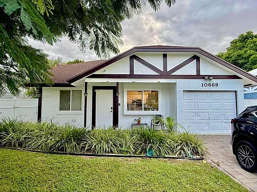 10669 Boca Entrada Blvd Photo 1
