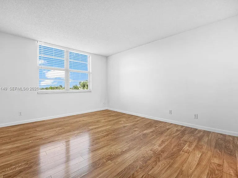 250 Jacaranda Dr #508 — Photo 12