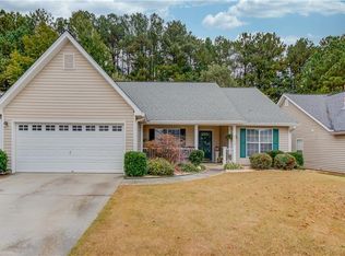 2340 Laurel Pointe Ln, Lawrenceville, GA 30043