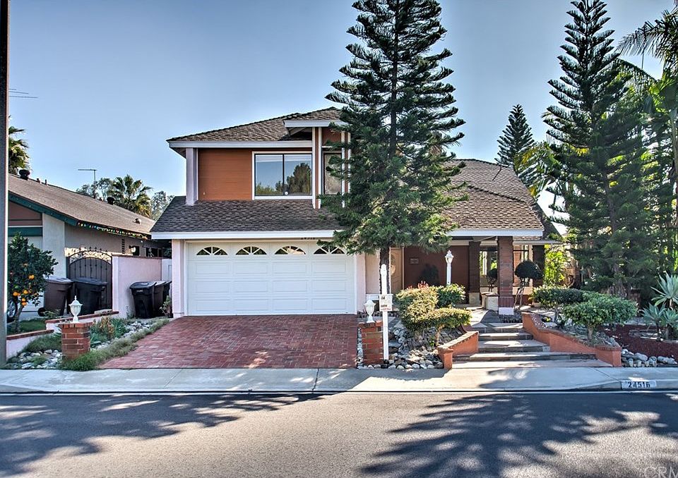 2nd image of 24516 Creekview Dr