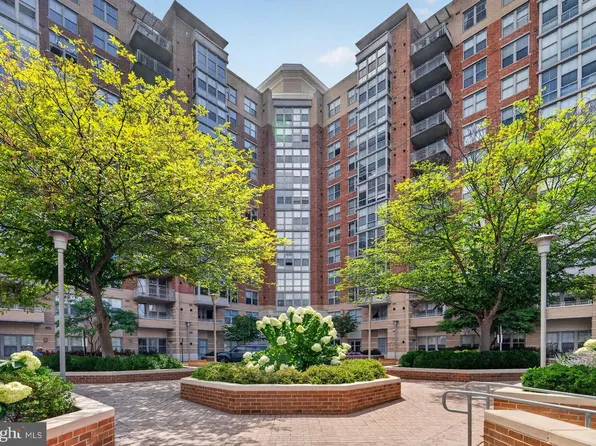 11800 Sunset Hills Rd Unit 404, Reston, VA 20190