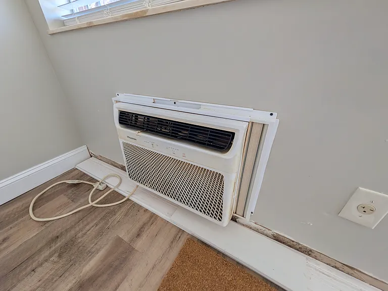 212 Broad St #5 — Photo 6