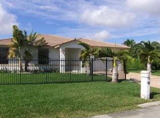 19700 SW 135th Ave, Miami, FL 33177