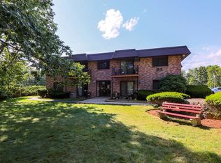 13 Strawberry Bank Rd, Nashua, NH 03062