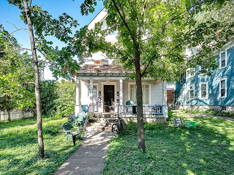 2701 Delaware St SE — Photo 24