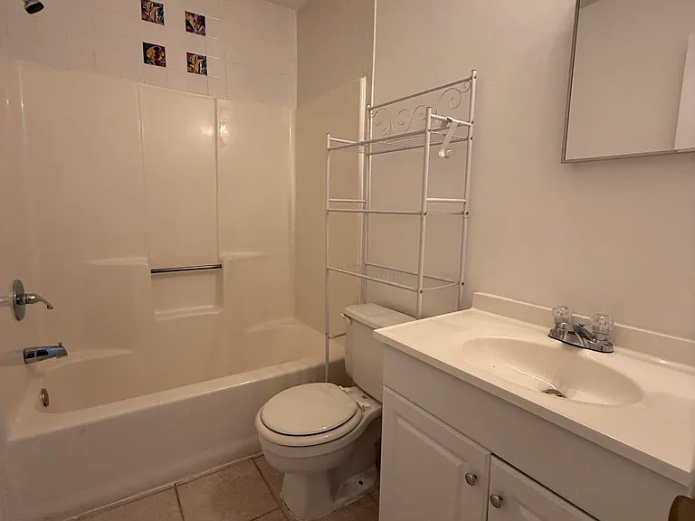 1194 SW Granadeer St — Photo 13