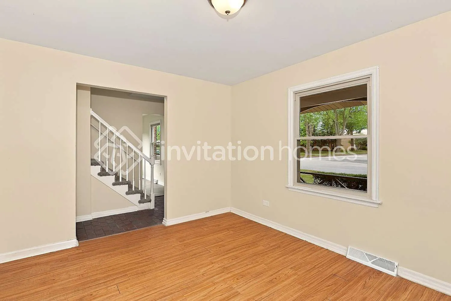 1159 Blackhawk Dr Elgin, IL 60120 — Photo 1