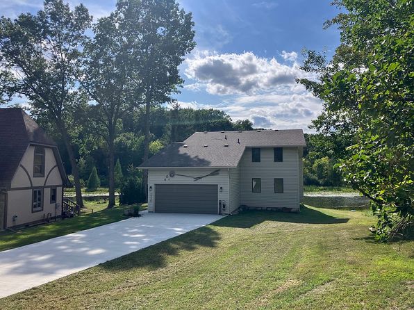 1326 Circle Dr