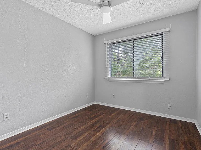 3207 Grooms St #3 — Photo 12