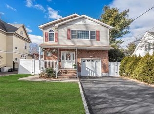1766 Stevens Ave, Merrick, NY 11566