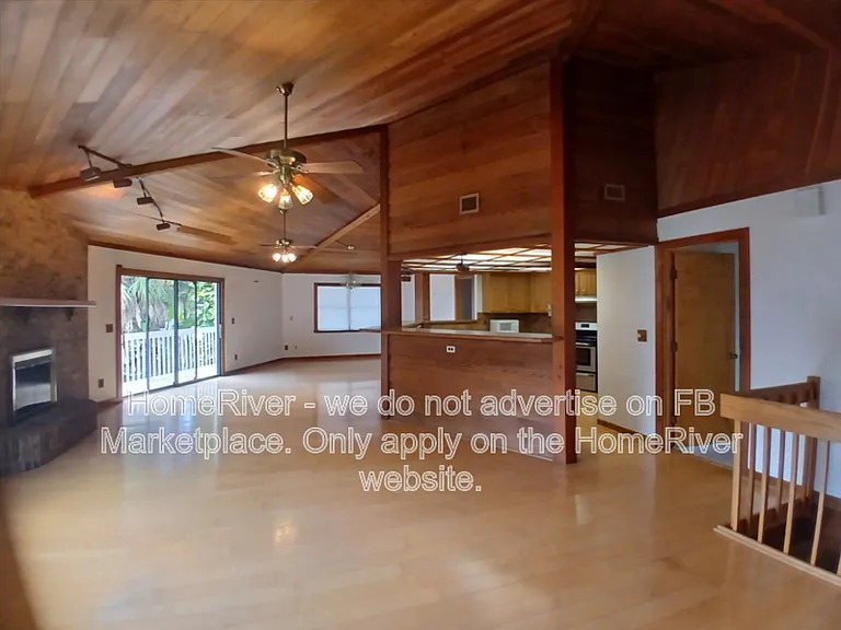 4069 SW Saint Lucie Shores Dr — Photo 3