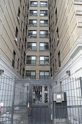 Rented by Bohemia Realty Group | media 35