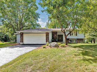 4377 Metcalf Dr, Eagan, MN 55122