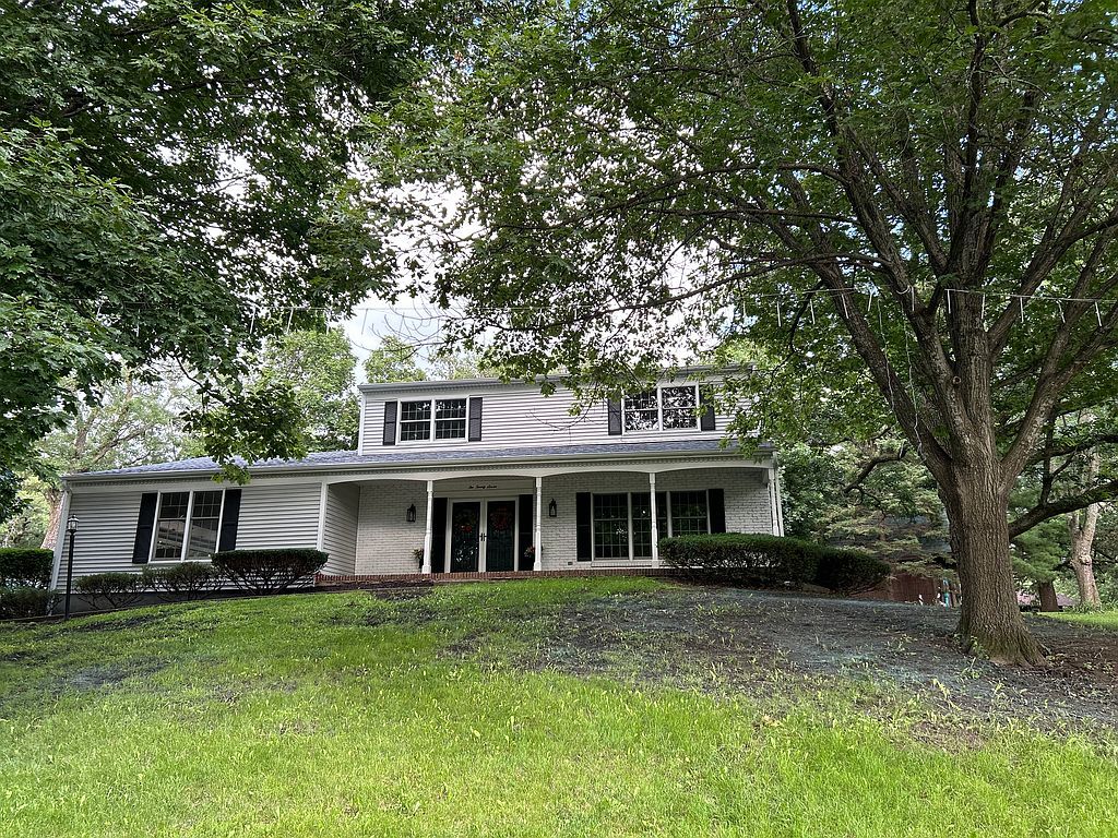227 White Ridge Dr - Property Image