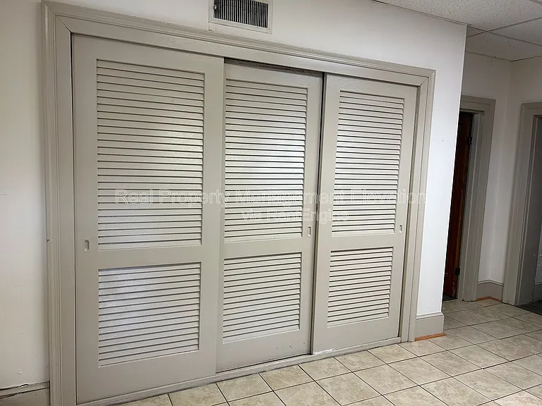 523 S Cameron St #1 — Photo 3